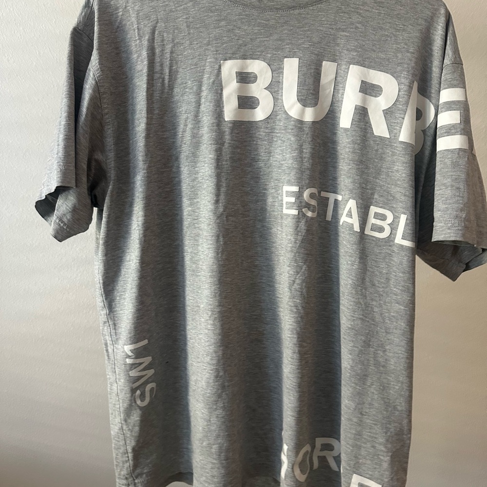 Burberry Gray t-shirt woman